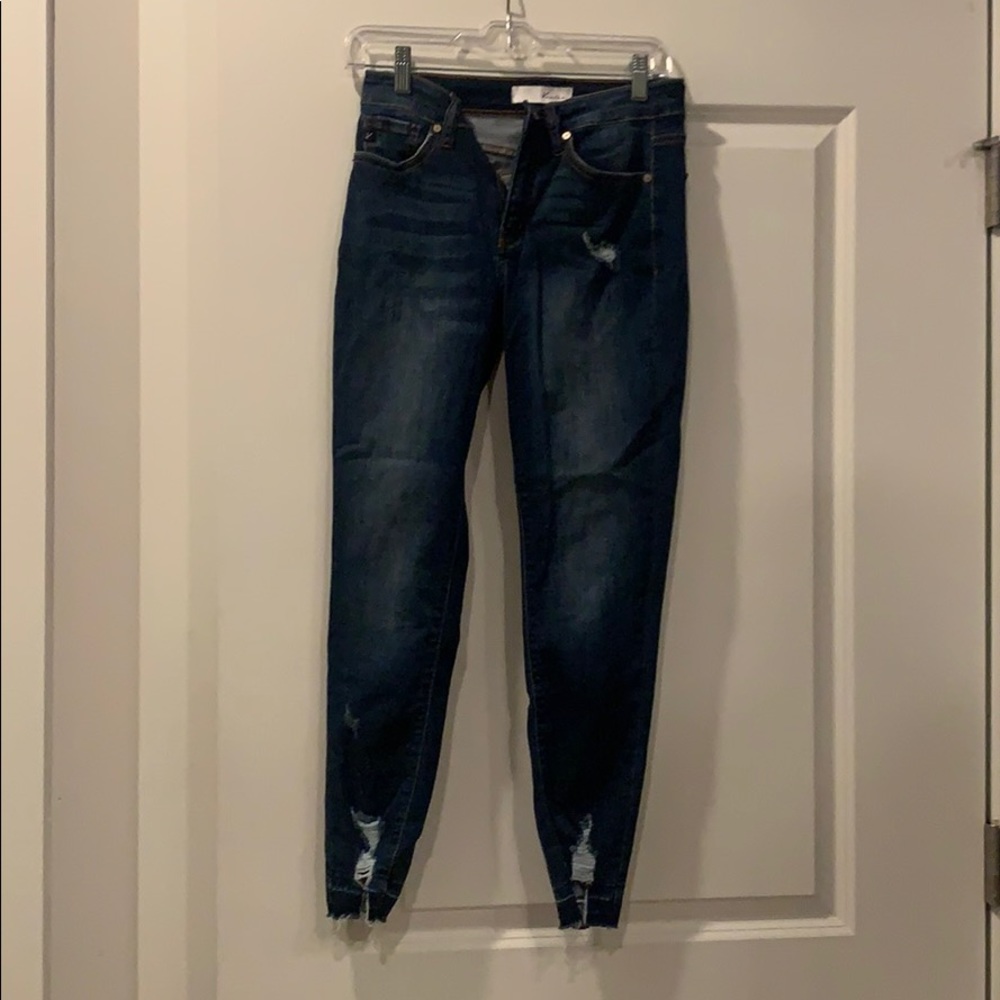 Skinny distressed jean